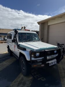 Toyota  Landcruiser White - Photo 5