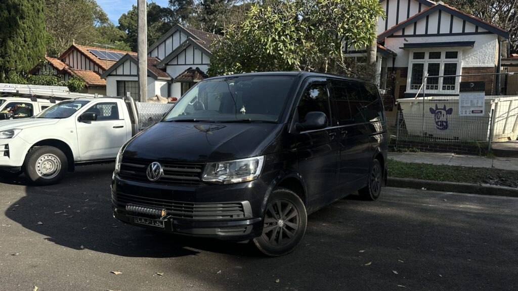 2018 VOLKSWAGEN MULTIVAN Black