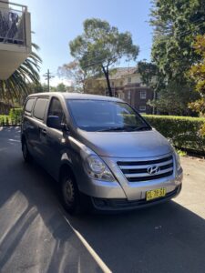 2017 Hyundai iLoad Silver - Photo 2