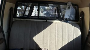 #9. Clear view of rear seat