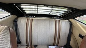 #9. Clear view of rear seat
