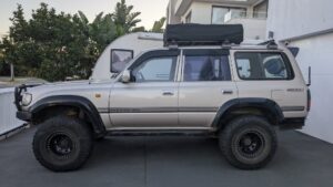 1995 Toyota Land Cruiser Champagne - Main Photo