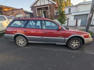 2001 Subaru Outback Red - Photo 2