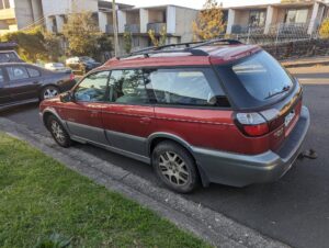 2001 Subaru Outback Red - Photo 3