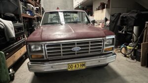 1982 Ford F150 Red - Photo 6