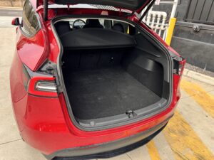 2023 Tesla Y Red - Photo 3