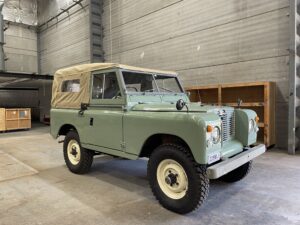 1971 Land Rover Series 2A Pastel green - Main Photo