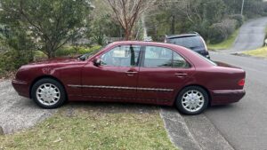 2001 Mercedes-Benz E240 Maroon - Photo 3