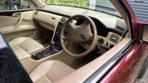 2001 Mercedes-Benz E240 Maroon - Photo 6