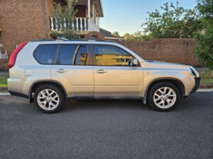 2012 Nissan Xtrail Gold - Photo 2
