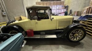 1923 Oldsmobile 2 door Cream - Photo 5