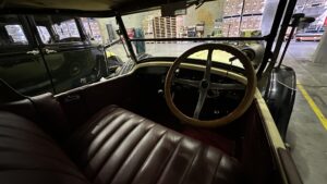 1923 Oldsmobile 2 door Cream - Photo 7