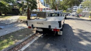2021 Toyota Hilux Silver - Photo 4
