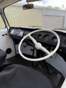 1974 Volkswagen Kombi Blue/cream - Photo 8