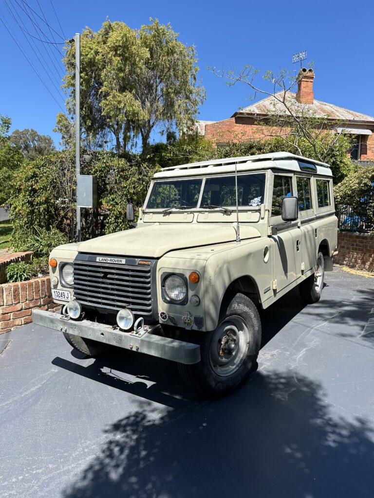 1981 Land Rover Defender - Beige - P.V.A