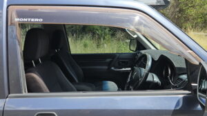 #7. Over bonnet looking at driver and passenger seat