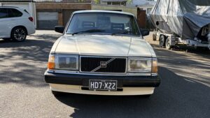 1987 Volvo 240 Cream - Photo 2