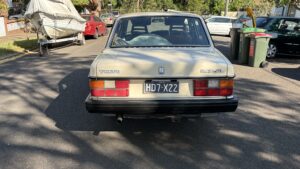 1987 Volvo 240 Cream - Photo 4