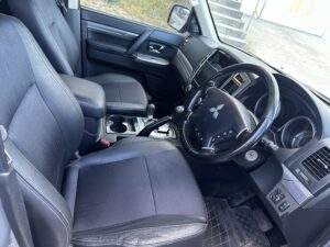 #8. Key angle showing driver and passenger seat from dash