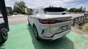 #4. Rear ¾ angle (passenger side)