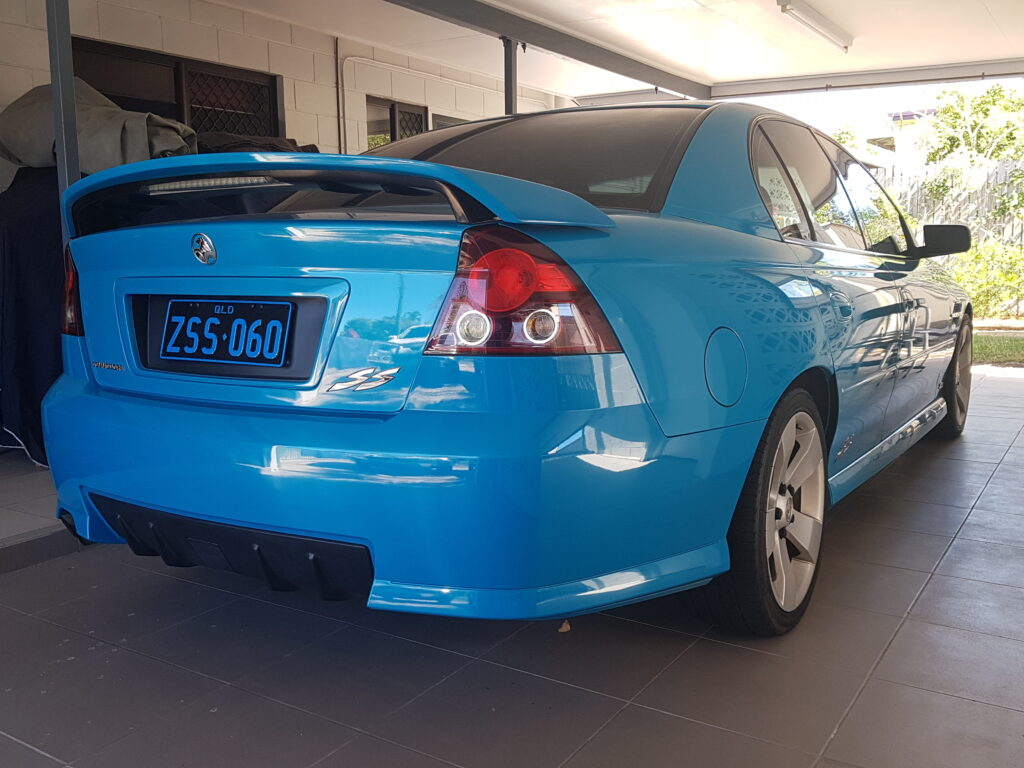 2006 Holden Commodore - Turismo (blue) - P.V.A