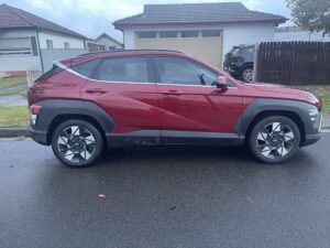 2024 Hyundai Kona Red - Photo 2