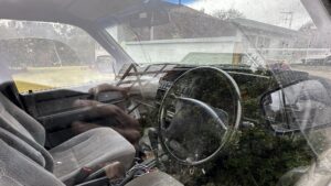 #9. Clear view of rear seat
