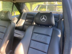 #10. Clear view of rear seat