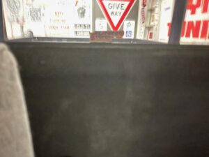 #9. Clear view of rear seat