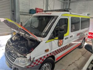 Mercedes Sprinter White with decals - Photo 13