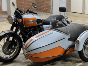 2008 Triumph Bonneville Motorbike and Sidecar Blue & orange (gulf colours) - Photo 3