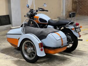 2008 Triumph Bonneville Motorbike and Sidecar Blue & orange (gulf colours) - Photo 4