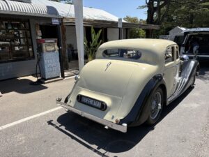 #4. Rear ¾ angle (passenger side)