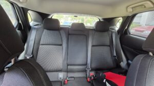 #9. Clear view of rear seat