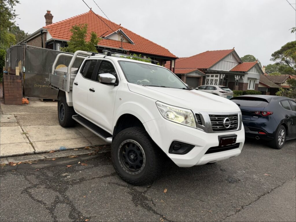 2018 Nissan Navara White
