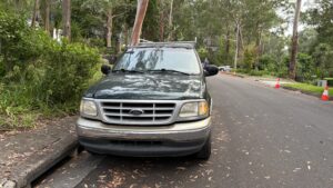 1999 Ford F150 Green - Photo 2