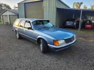 1982 Holden Commodore Tahitian blue - Main Photo