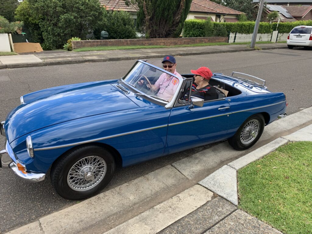 1966 MG B Tahiti blue