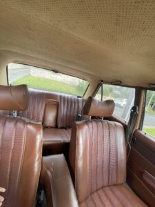 #10. Clear view of rear seat