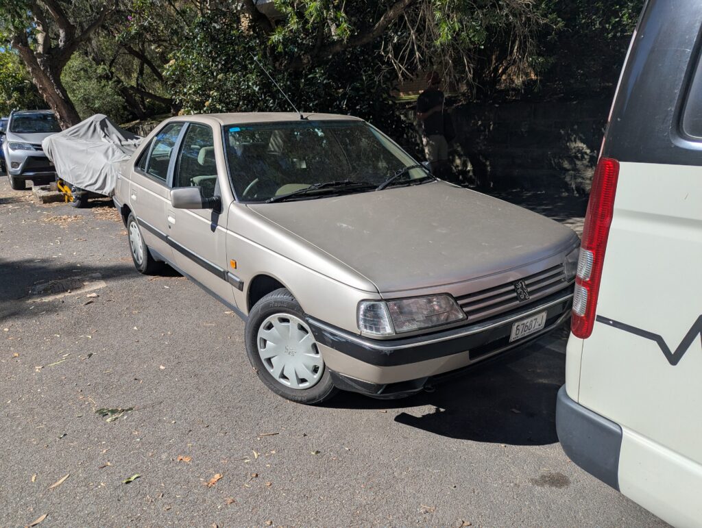 1994 Peugeot 405 Gold