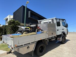 2023 Mitsubishi Fuso canter White - Photo 8
