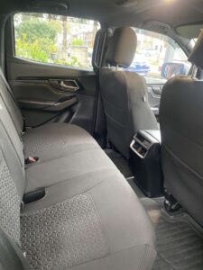 #9. Clear view of rear seat