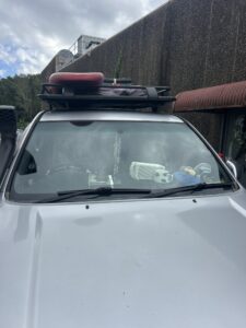 #6. Over bonnet looking at driver and passenger seat