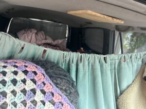 #9. Clear view of rear seat