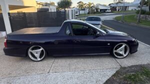 2004 Holden Commodore Purple - Main Photo