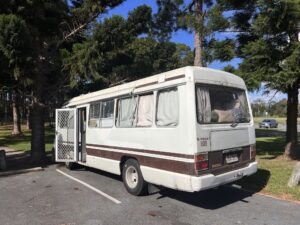 1990 Toyota Coaster Beige/ brown - Photo 3