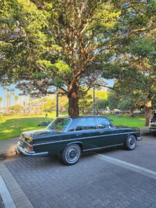1969 Mercedes-Benz 280SE Green - Main Photo