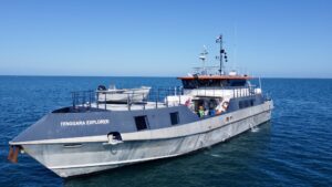 2007 33.4m aluminium mono hull multiuse vessel NA Silver/blue/white - Main Photo