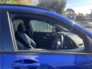 #8. Key angle showing driver and passenger seat from dash