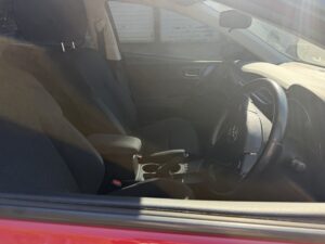 2016 Toyota Corolla Red - Photo 4